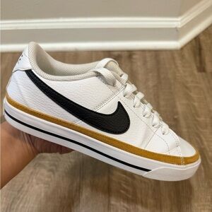 Nike court legacy next nature